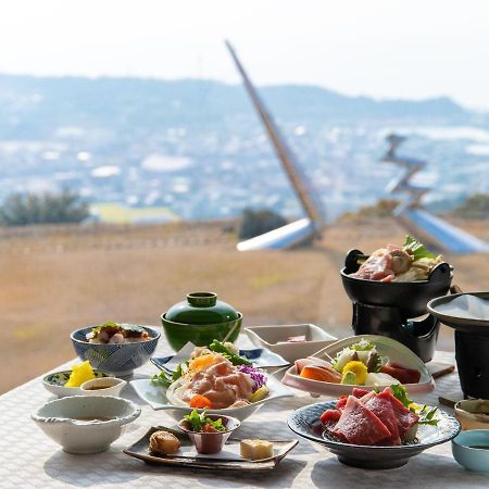สปริง กอล์ฟ แอนด์ อาร์ต รีสอร์ต อวาจิ Hotel Sumoto ภายนอก รูปภาพ