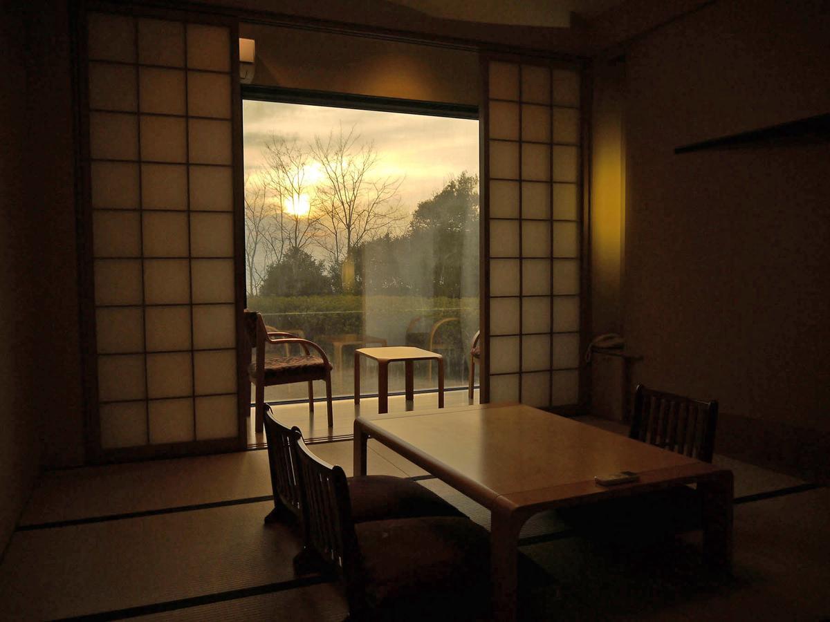 สปริง กอล์ฟ แอนด์ อาร์ต รีสอร์ต อวาจิ Hotel Sumoto ภายนอก รูปภาพ