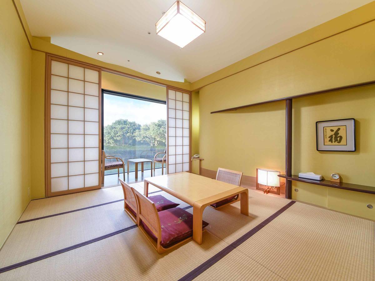 สปริง กอล์ฟ แอนด์ อาร์ต รีสอร์ต อวาจิ Hotel Sumoto ภายนอก รูปภาพ